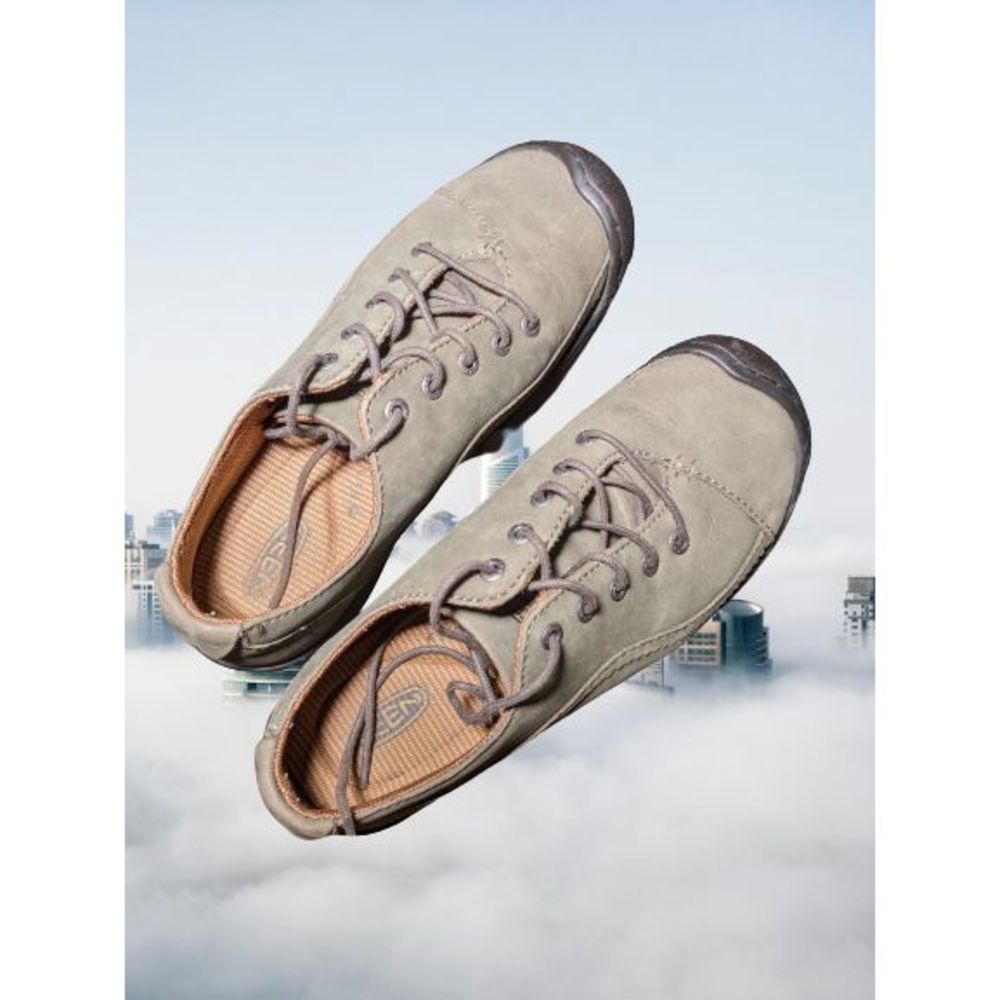 Keen Hiking Shoes. 6.5